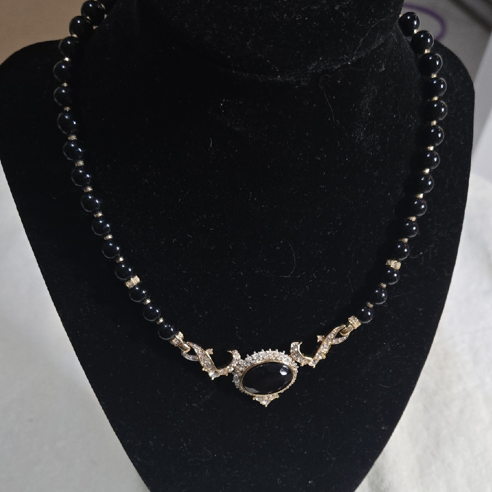 Nina Ricci Black and Silver Necklace Vintage